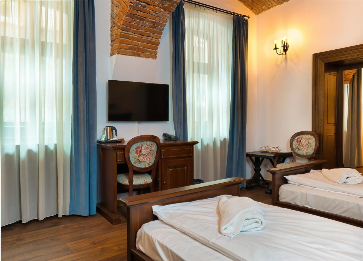 Hotel Boutique Casa Chitic -Hotel And Restaurant Str Johann Gott Nr7 Brasov Ngoại thất bức ảnh