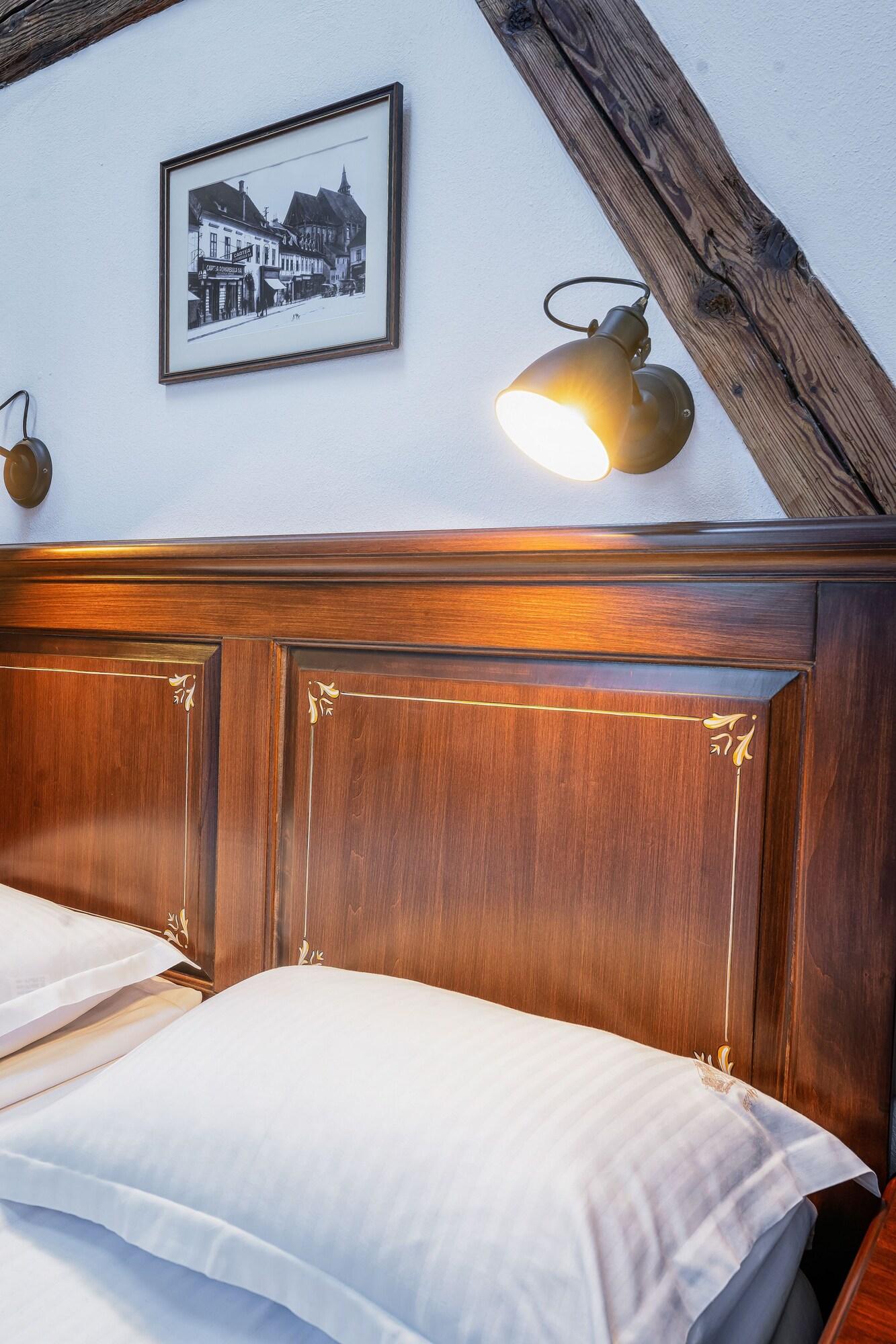Hotel Boutique Casa Chitic -Hotel And Restaurant Str Johann Gott Nr7 Brasov Ngoại thất bức ảnh